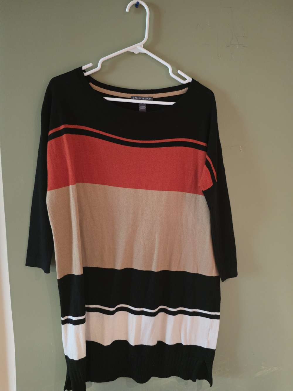 A Pea in the Pod Maternity Black, Red, Tan Striped Scoop-Neck Sweater Small GUC